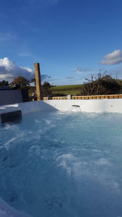 Ruth's Refresh Country Retreat With Private Hot Tub Casa vacanze *